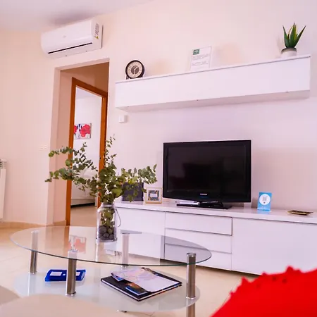 Cym Apartment *